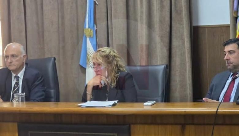 12ba295841d749830a084e2a64930462379376fe