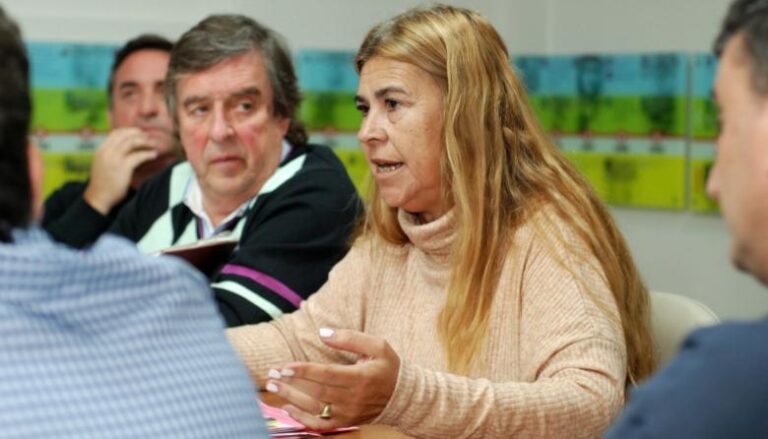 e90e45f7eb472de2685d61dc4b5e71f49aadd718