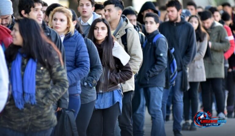El empleo, el peor frente social del Gobierno de Milei: crecen la informalidad y la vulnerabilidad juvenil