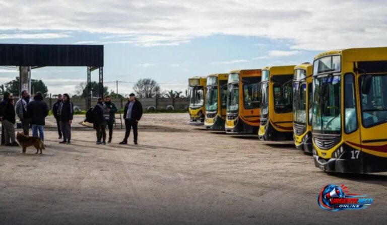 Tras casi 48 horas sin servicio, los choferes siguen sin cobrar