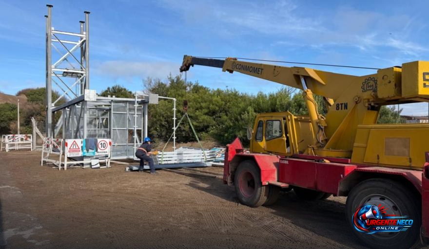 Avanza la nueva baliza de Puerto Quequén: mejorará la entrada y salida de buques